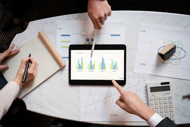 تحليل أداء المشاريع باستخدام الأدوات الرقمية