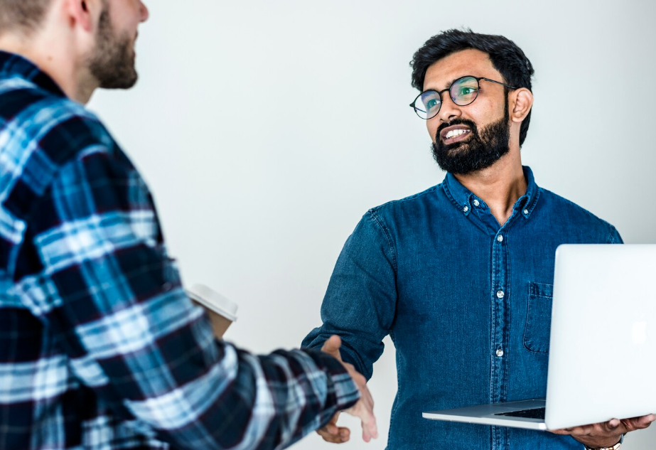 إدارة علاقات العملاء crm